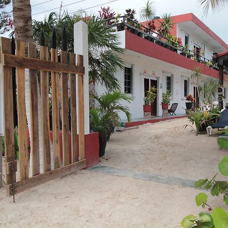Villas Roseliz 푼타 알렌 외부 사진